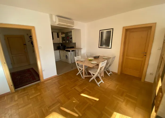 Appartamento Nearby Westbahnhof And Mariahilferstrasse